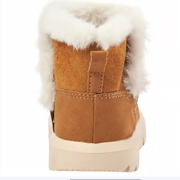 Carter’s Little Girls Charmane Ankle Boots NEW Sz 8 - Picture 3 of 5